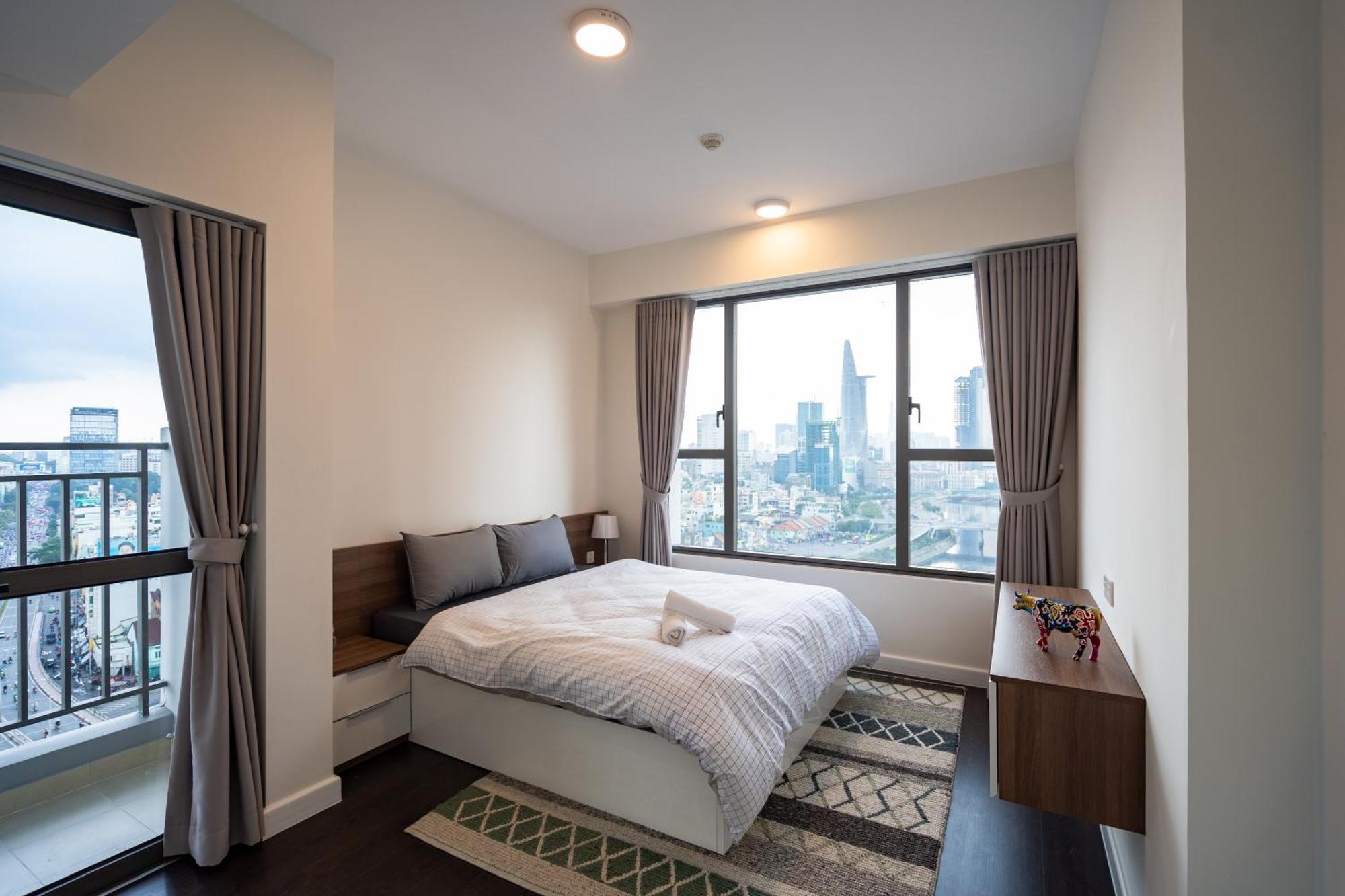 Central Business District Rivergate Apartment - Free Pickup & Pool Хошимин Екстериор снимка