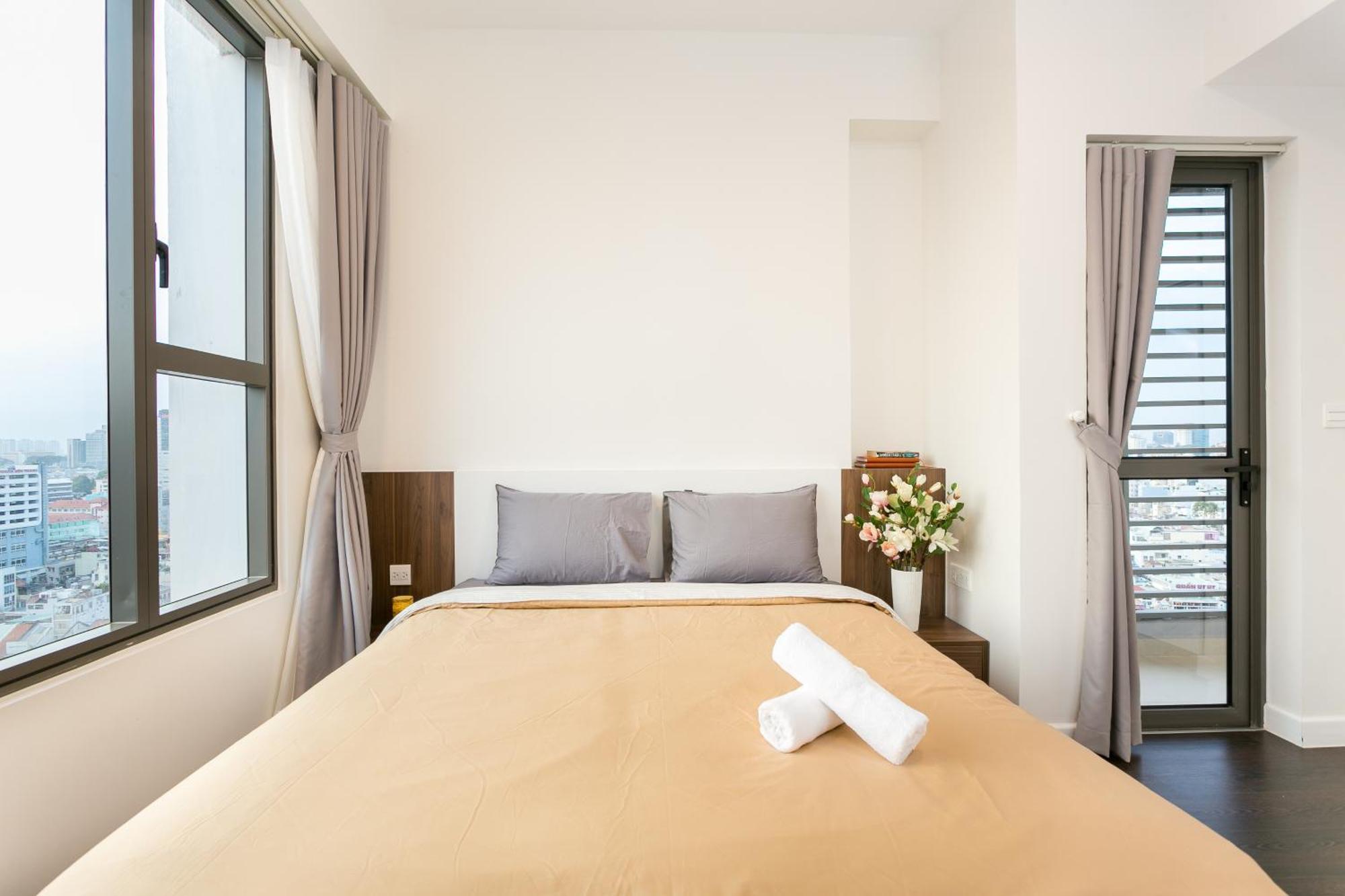 Central Business District Rivergate Apartment - Free Pickup & Pool Хошимин Екстериор снимка