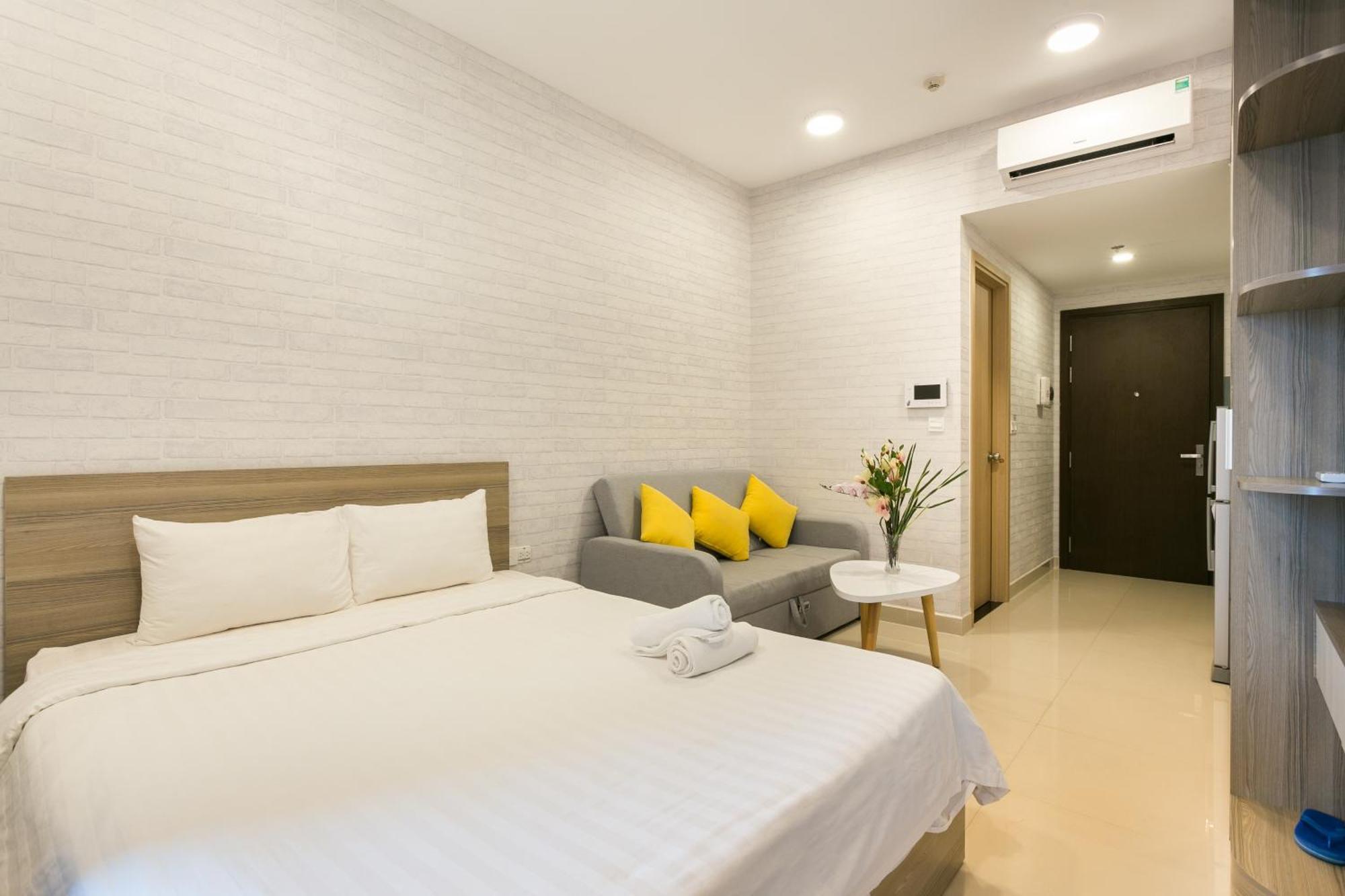 Central Business District Rivergate Apartment - Free Pickup & Pool Хошимин Екстериор снимка